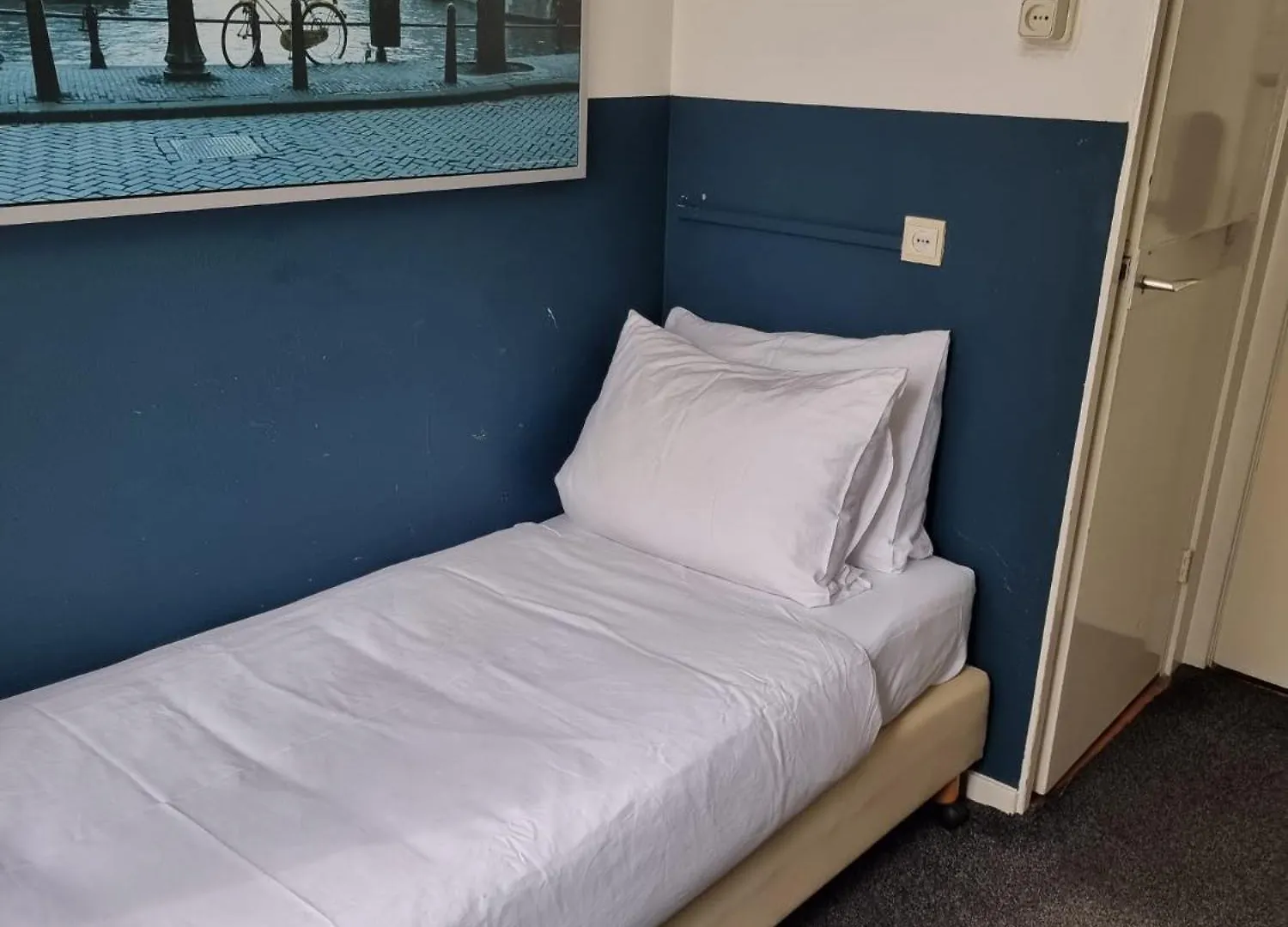Hotel Hoksbergen 2*, Amsterdam